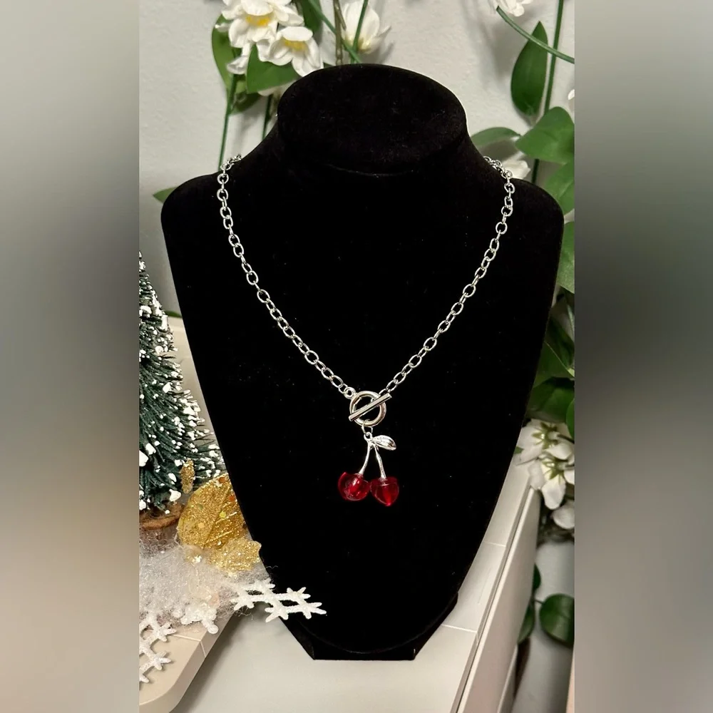 Vintage Cherry Pendant Choker Necklace for Women Party Wedding Jewelry Gift - Picture 3 of 10